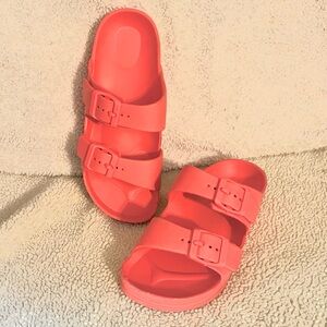 No Boundaries Coral Slide Sandals